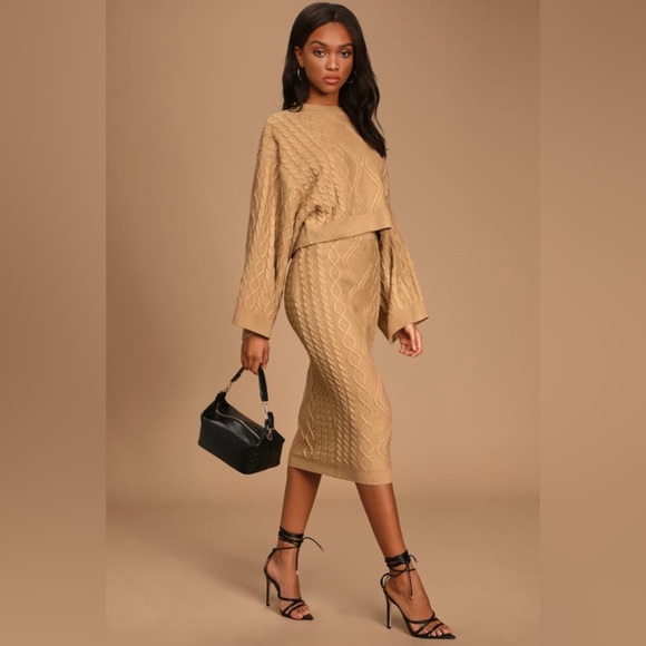 $10 CLEARANCE - NWT Lulus Styled Sensation Cable Knit Sweater Skirt (Skirt Only) - Picture 2 of 15